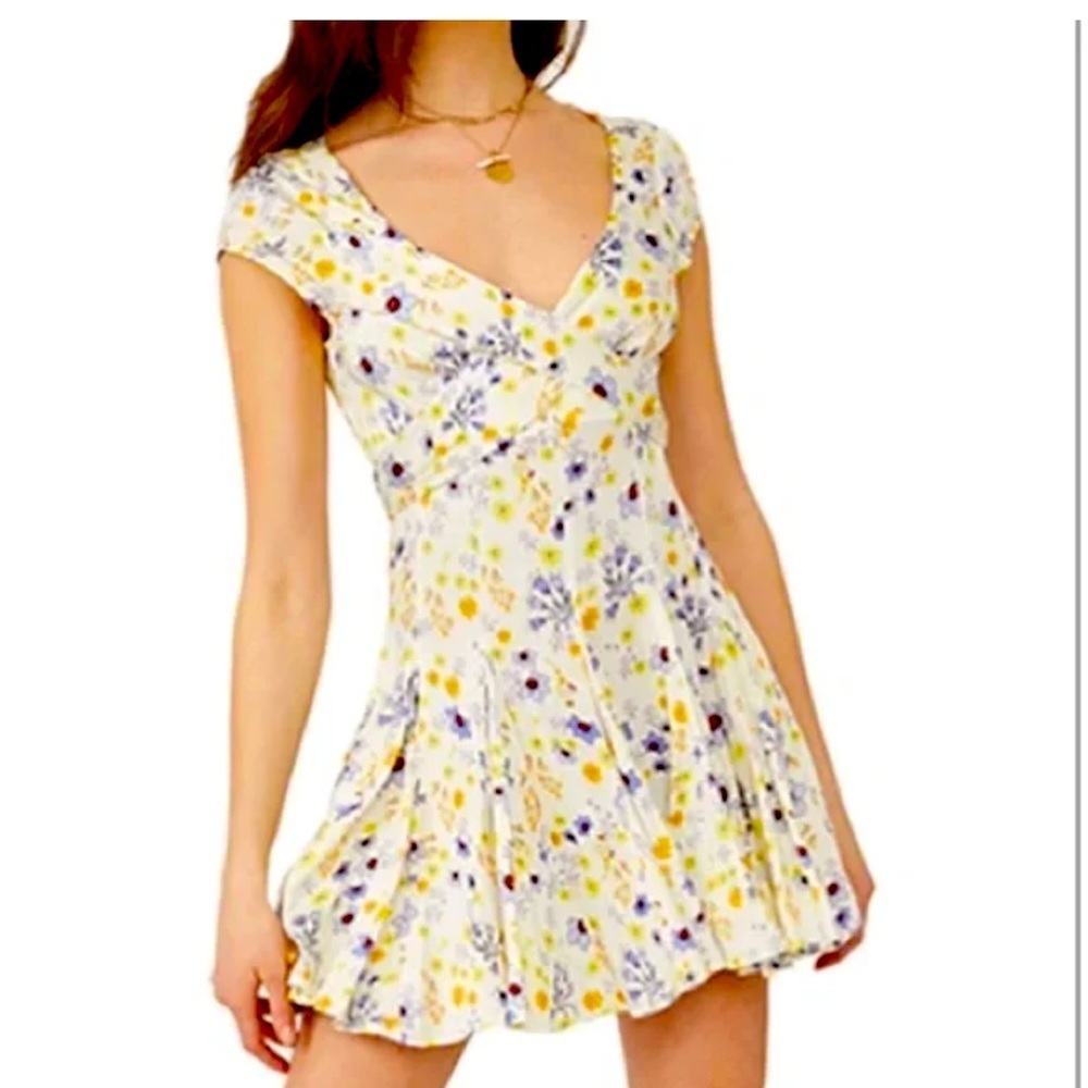 Free People It Takes Two floral wrap dress in cream Size Small